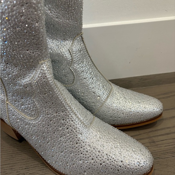 Western Cowboy Silver Bedazzled Cowgirl Concert Boots Women's Size 7 & 7.5 - Picture 4 of 8